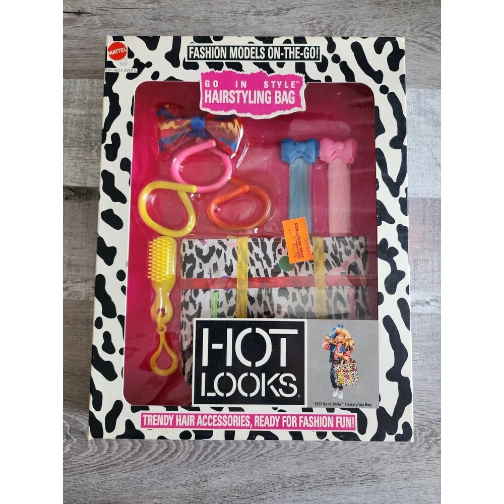 Mattel Hot Looks Go In Style Hairstyling Bag Trendy Doll Hair Accessories 1987
